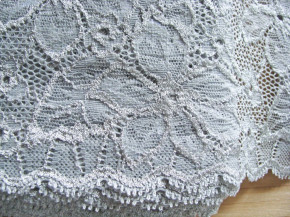 1m elastische XL-Spitze in silber-grau/platino Fb3501